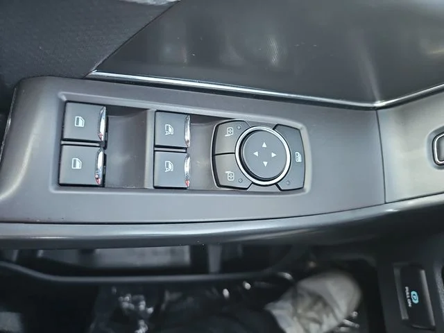 Used 2024 Black Ford XLT image 26