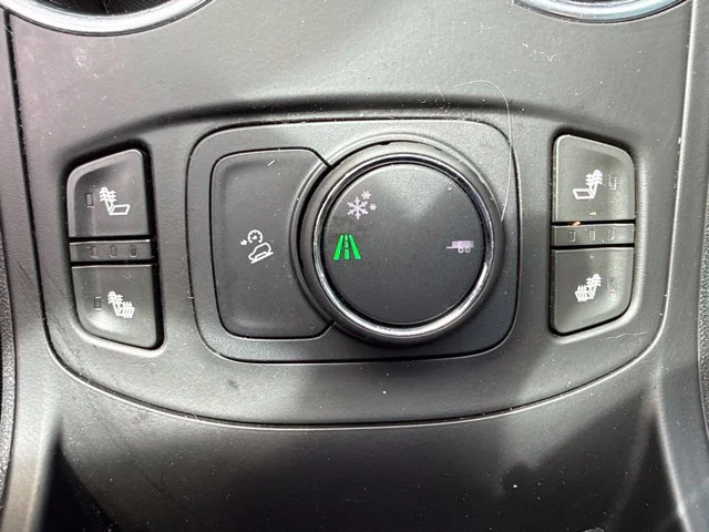 Used 2019 White GMC SLT image 39