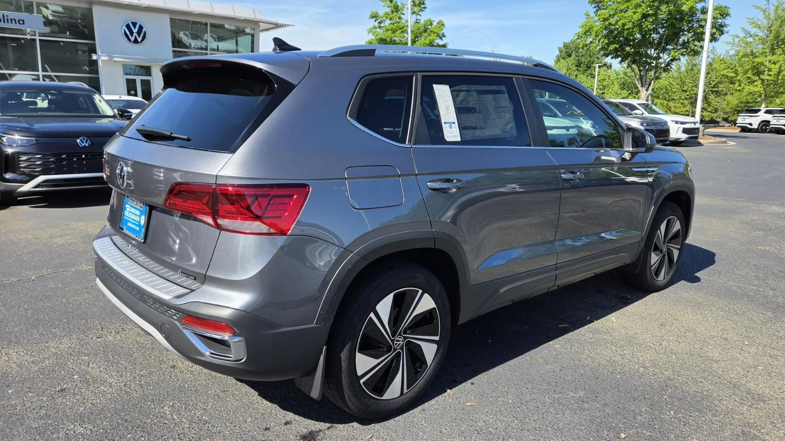 2024 Volkswagen Taos SE - Photo 6