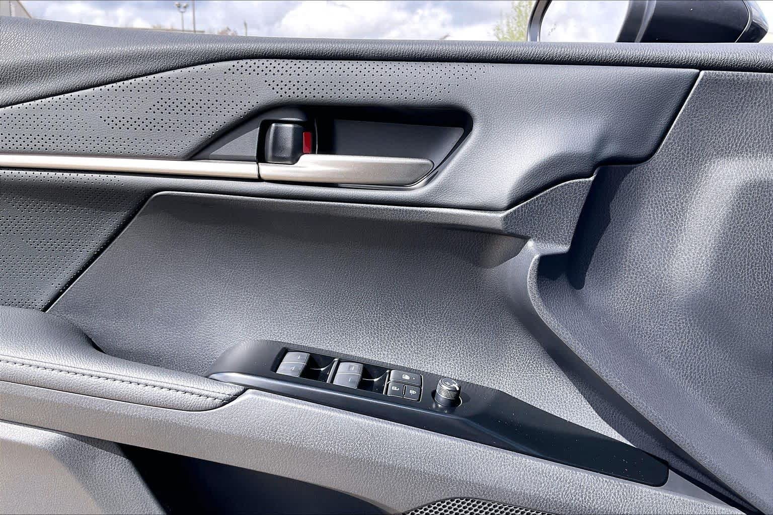 New 2026 Underground Toyota XSE image 18