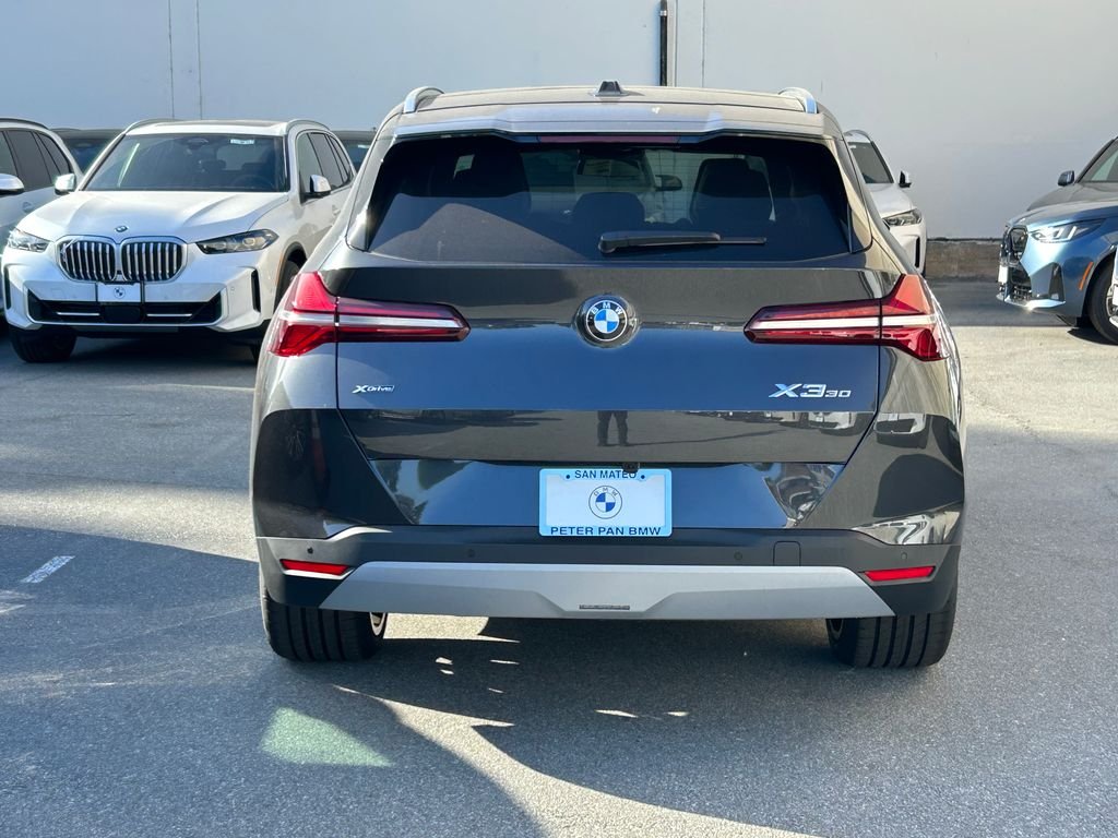 New 2026 Dark Graphite Metallic BMW 30 xDrive image 4