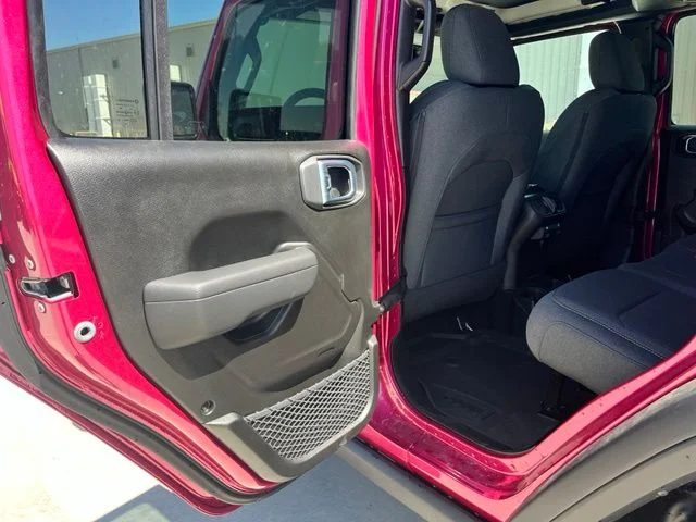 New 2026 Tuscadero Pearlcoat Jeep Willys image 17