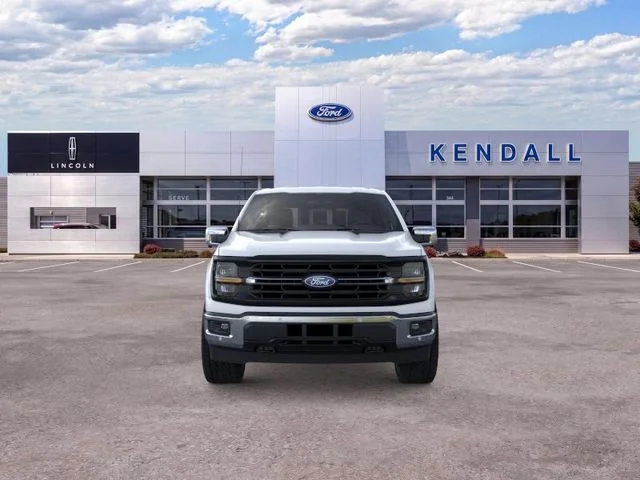 New 2026 Oxford White Ford XLT image 6