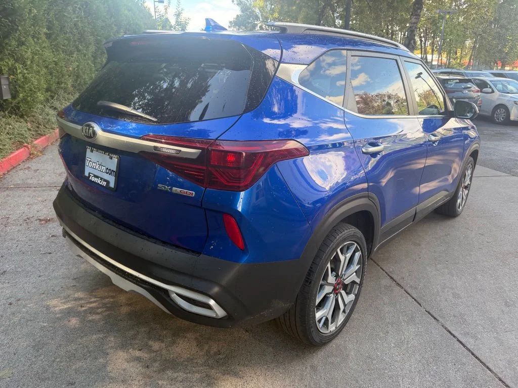 Used 2021 Neptune Blue Kia SX image 4
