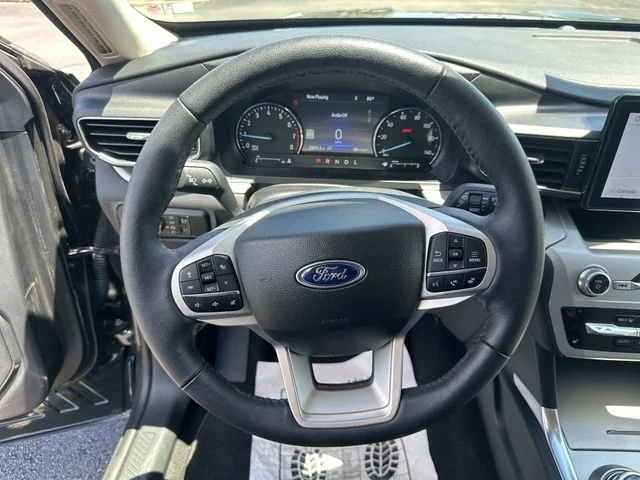 Certified Used 2024 Green Metallic Ford XLT image 13