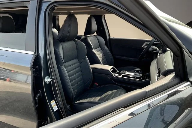 2026 Mitsubishi Outlander SE - Photo 11