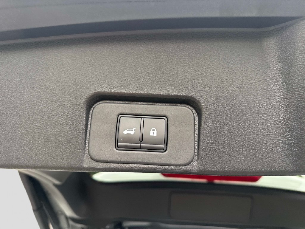 Used 2026 White Nissan Rock Creek image 7