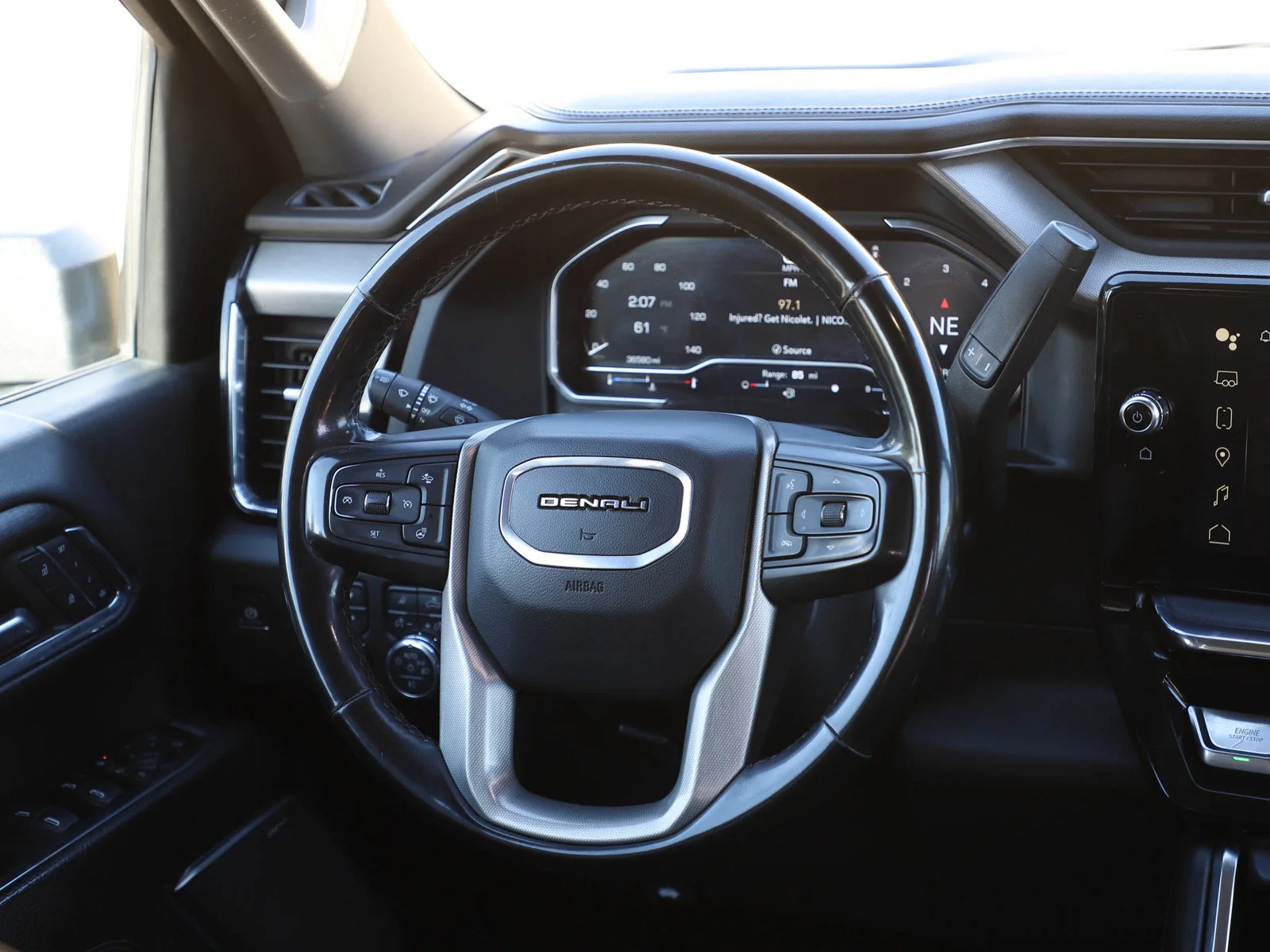 Used 2024 Onyx Black GMC Denali image 13