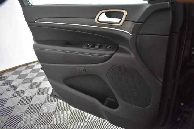 Used 2017 Black Jeep Limited image 42