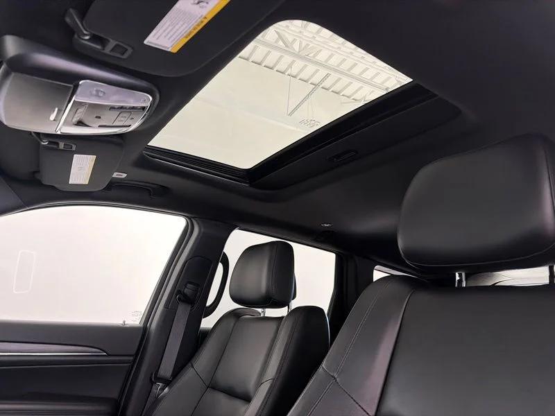 Used 2022 Black Jeep Limited image 43