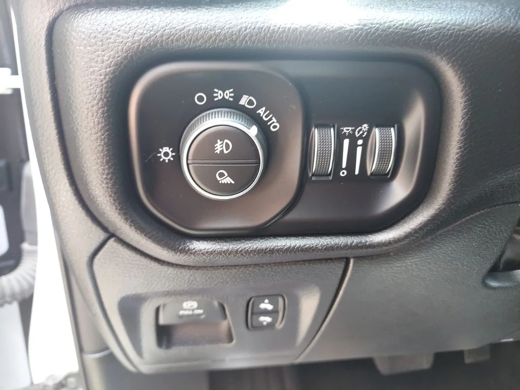 Used 2025 White Ram Laramie image 20