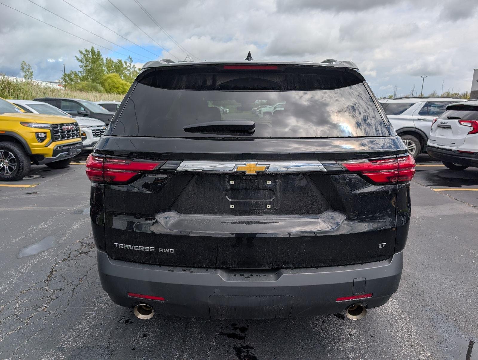 Used 2023 Mosaic Black Metallic Chevrolet LT Cloth image 6