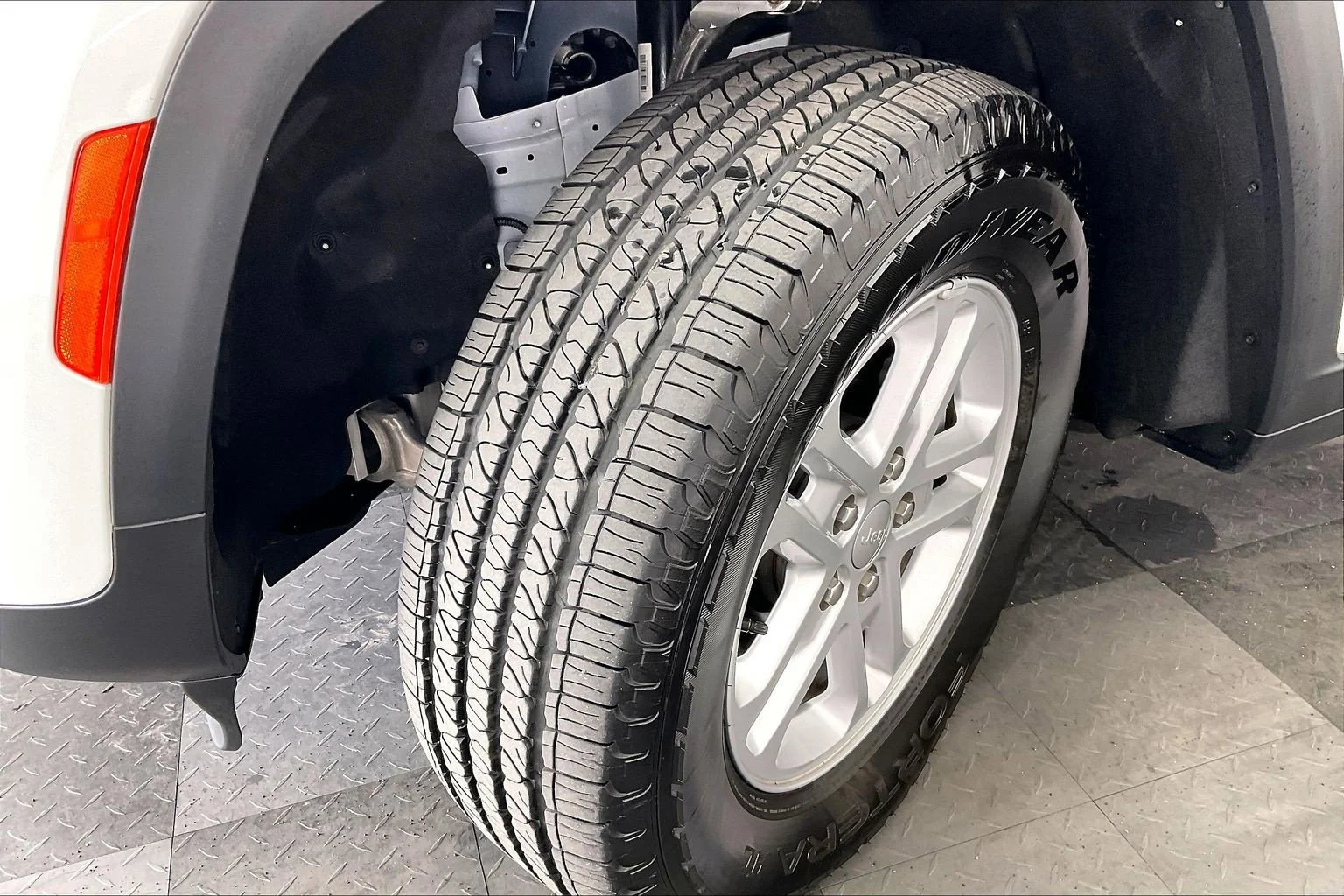 Used 2025 Bright White Clearcoat Jeep Laredo image 32