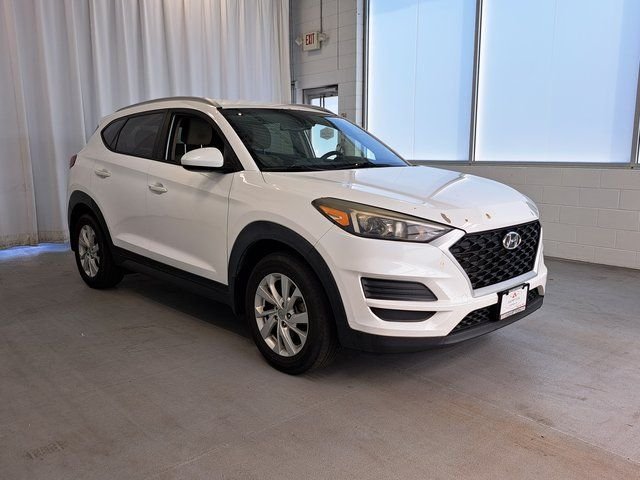 Used 2019 White Hyundai Value image 4