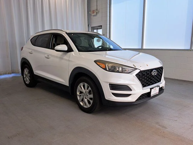 Used 2019 White Hyundai Value image 4