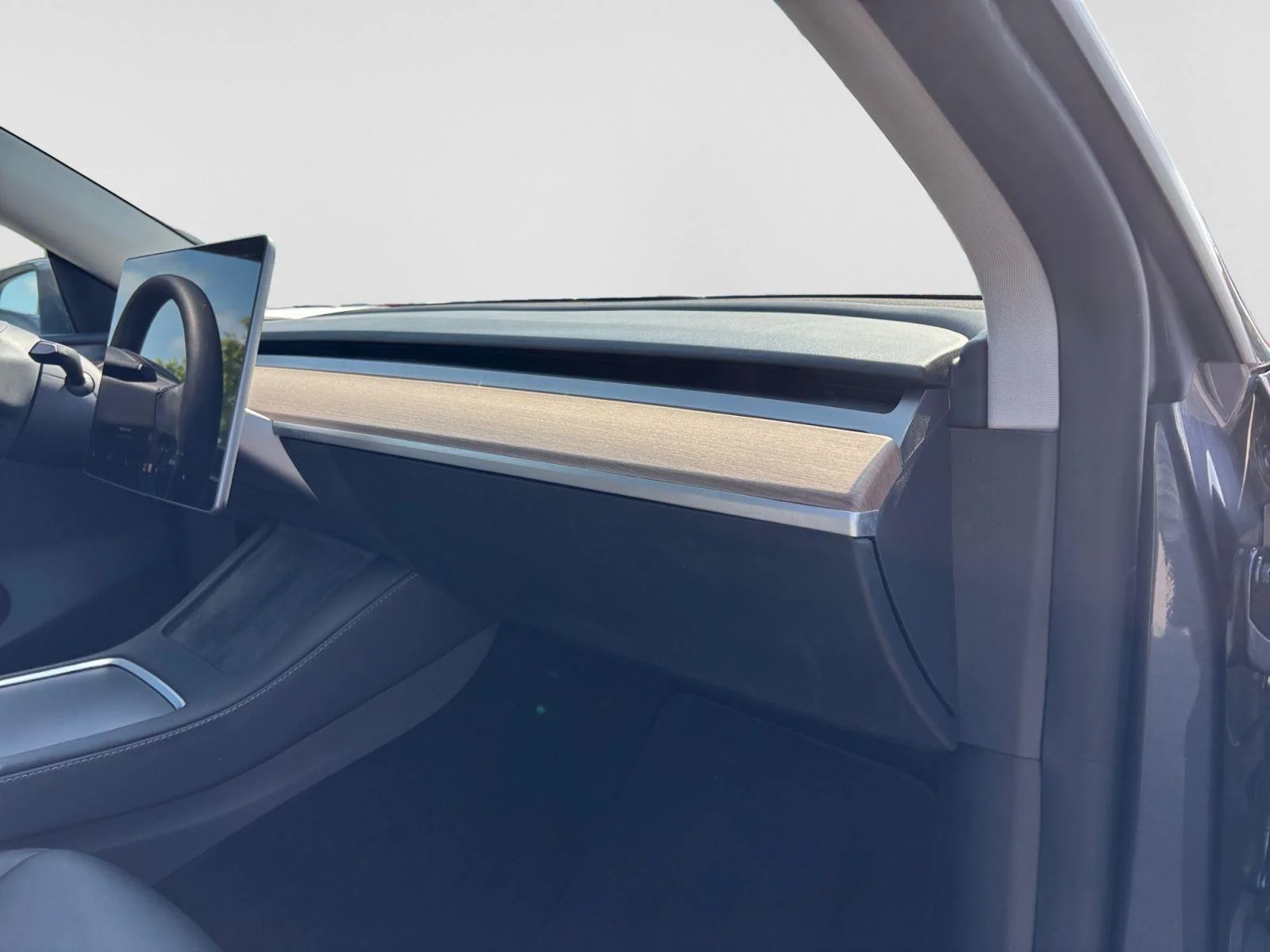 Used 2023  Tesla Performance image 47