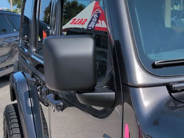 Certified Used 2019 Granite Crystal Clearcoat Metallic Jeep Unlimited Sahara Altitude image 12