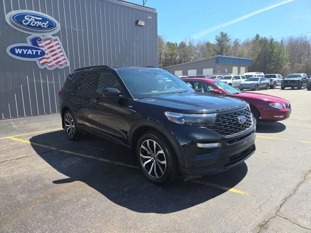 Used 2022 Black Ford ST-Line image 3