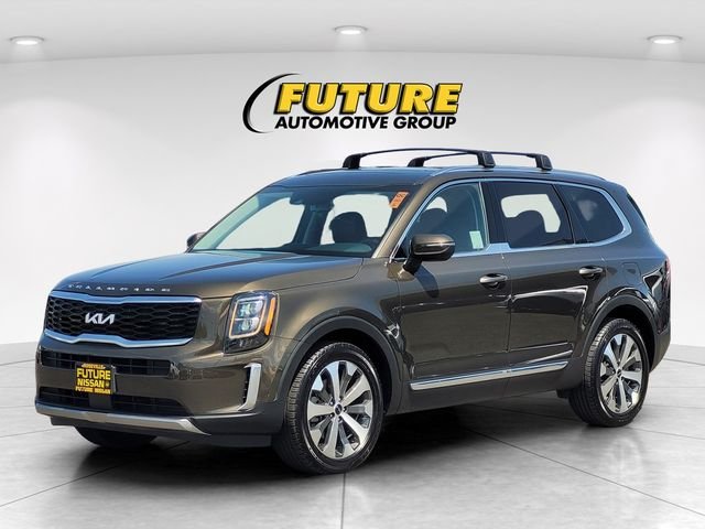 Used 2022 Green Kia EX image 5