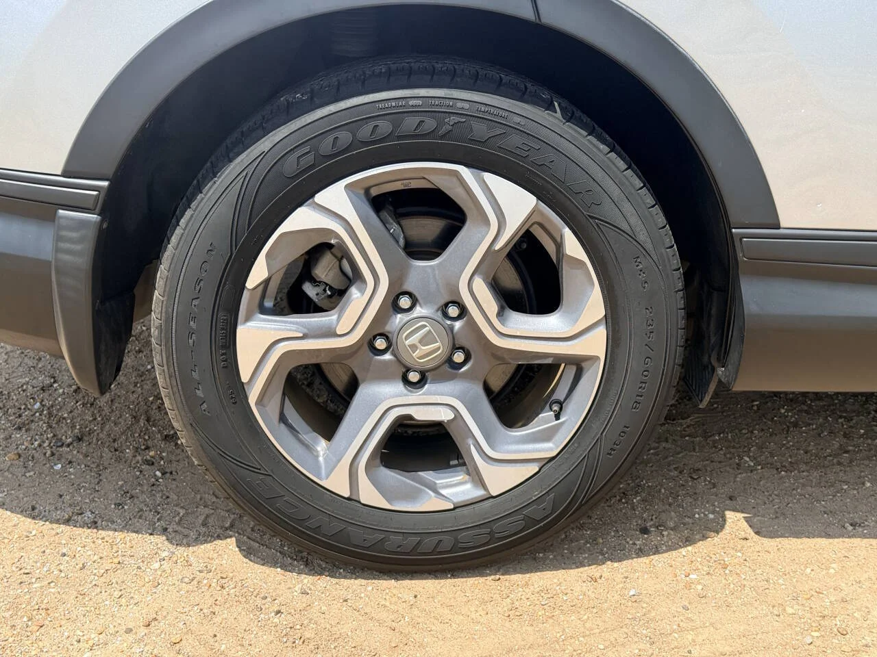 Used 2018 Silver Honda EX L 4dr SUV image 9