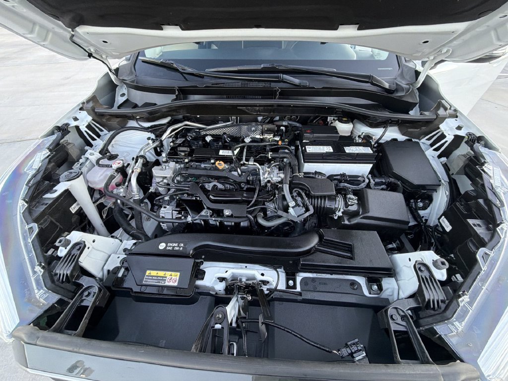 2024 Toyota Corolla Cross XLE - Photo 34