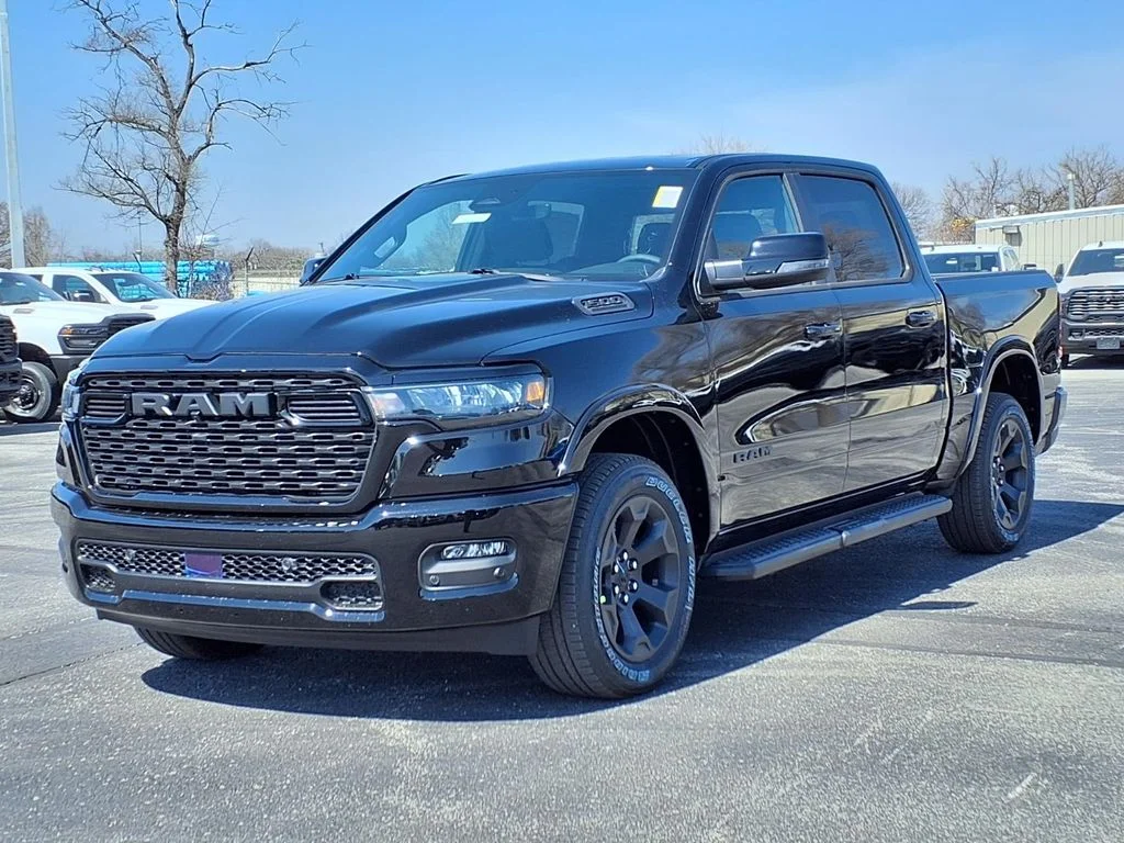 New 2026 Diamond Black Crystal Pearl-Coat Exterior Paint RAM Big Horn/Lone Star image 2