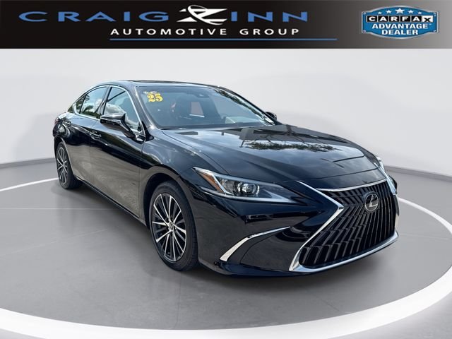 2025 Lexus ES 350 350's photo