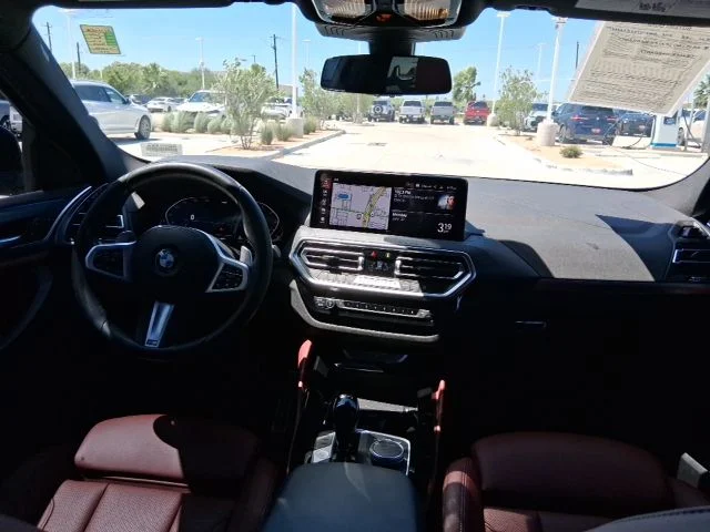Used 2024 Black BMW xDrive30i image 10