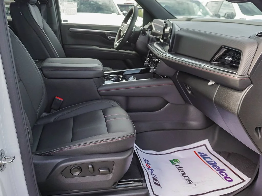 2026 Chevrolet Suburban RST - Photo 12