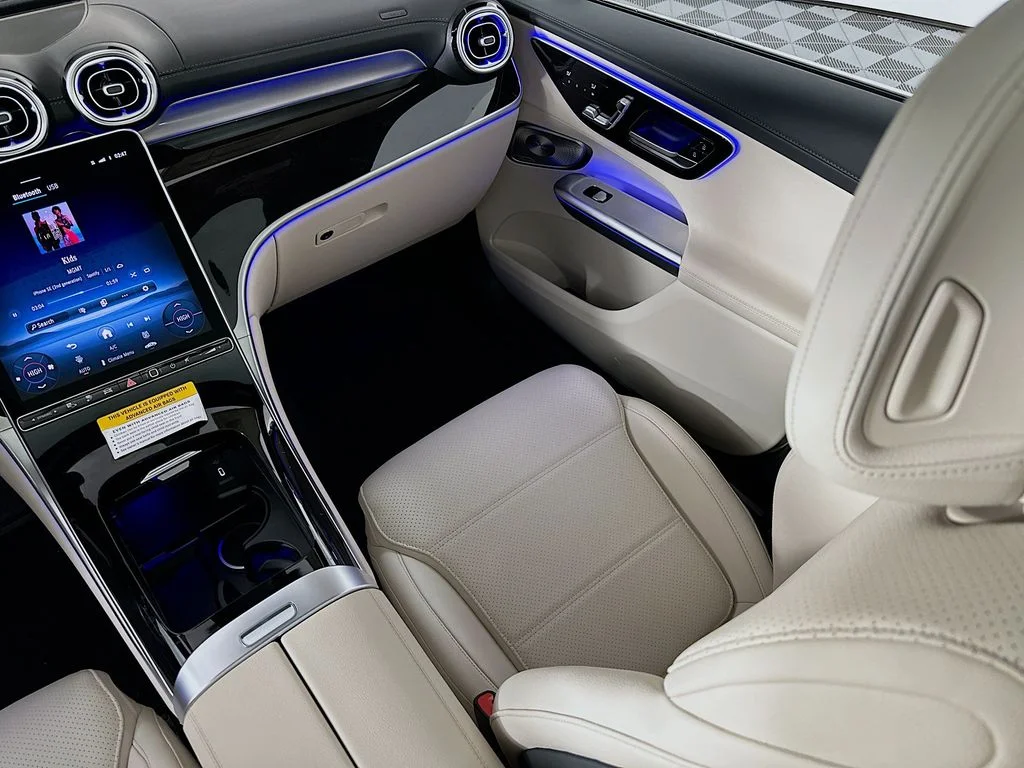Used 2025 Gray Mercedes-Benz GLC 350e image 25