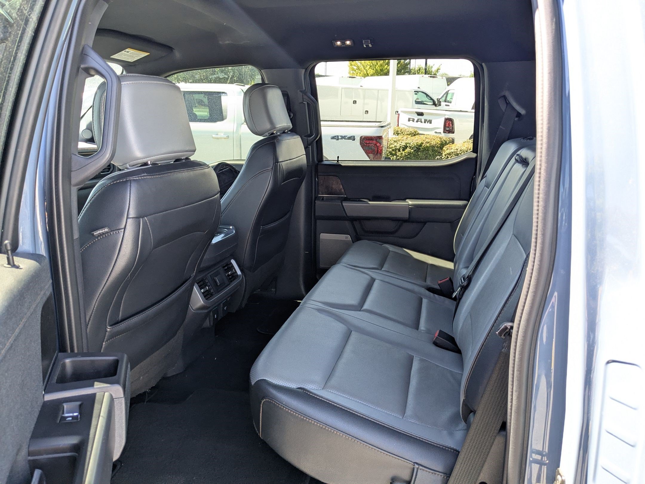 Used 2023 Azure Gray Metallic Ford LARIAT image 28