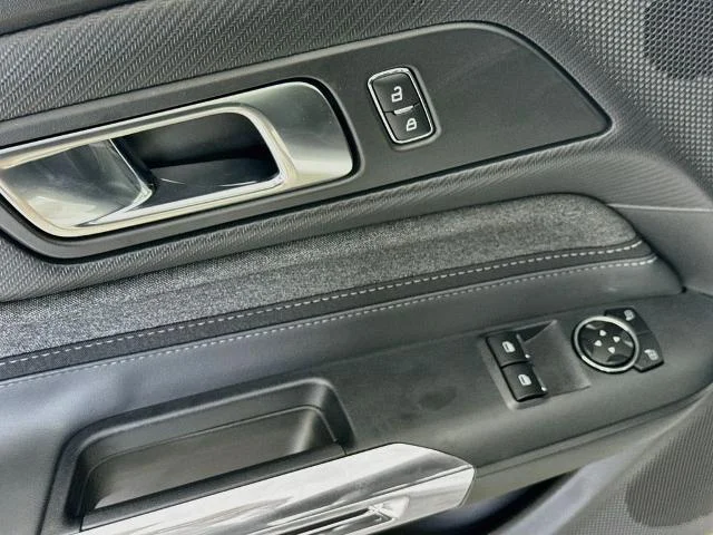 2025 Ford Mustang EcoBoost Fastback - Photo 47