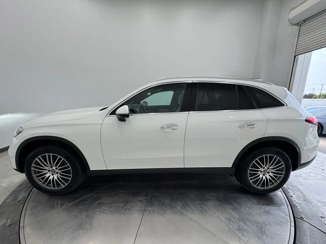 Certified Used 2026 Polar White Mercedes-Benz GLC 300 image 17