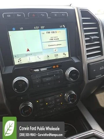 Used 2018 Shadow Black Ford  image 13