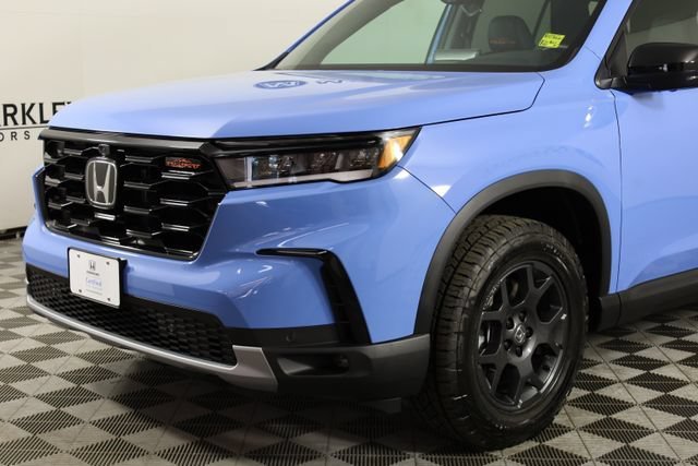 Used 2025 Blue Honda TrailSport image 46