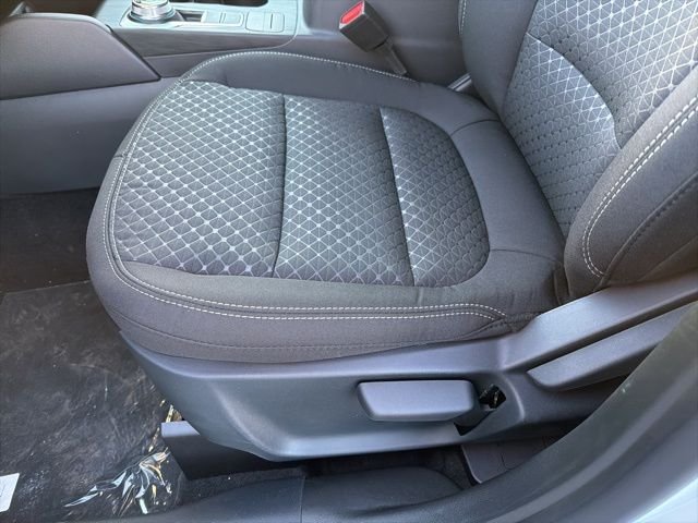 New 2026 Oxford White Ford Active® image 8