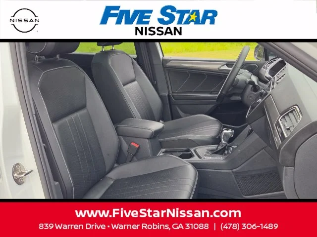 Used 2024 White Volkswagen 2.0T SE R-Line Black image 18