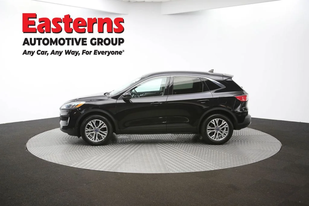 Used 2021 Black Ford SEL image 58