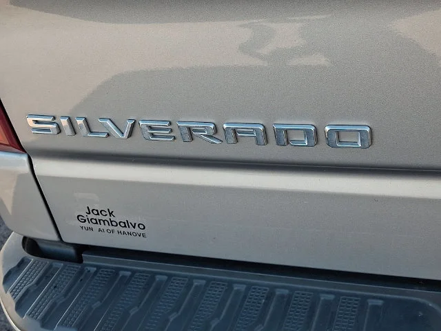 Used 2024 Gray Chevrolet Custom image 29