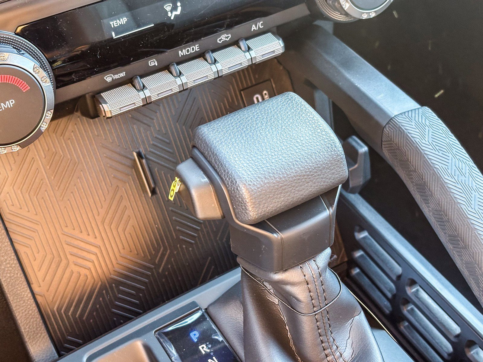 2026 Toyota Tacoma SR5 - Photo 24