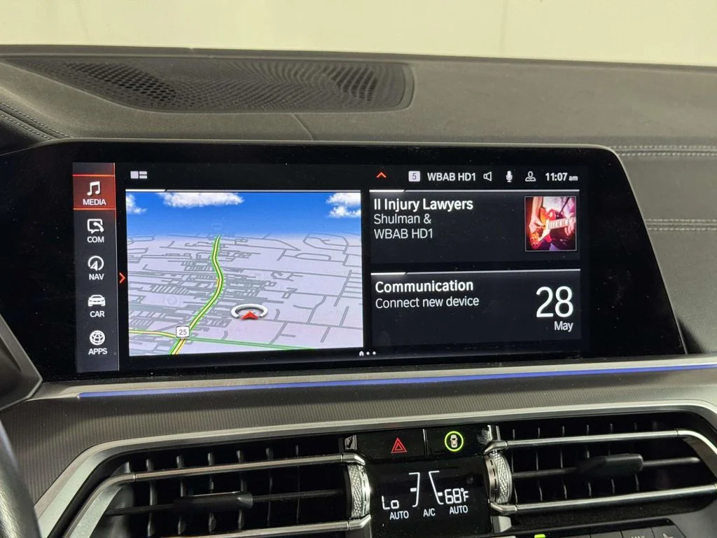 Certified Used 2022 Gray BMW xDrive40i image 27
