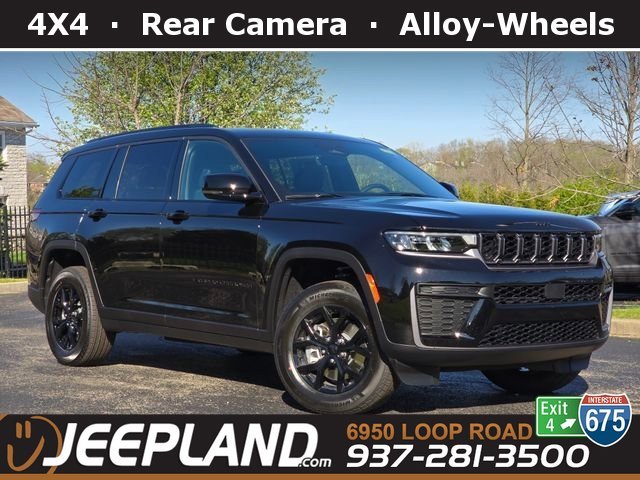 New 2026 Diamond Black Crystal Pearl-Coat Exterior Paint Jeep Altitude image 1