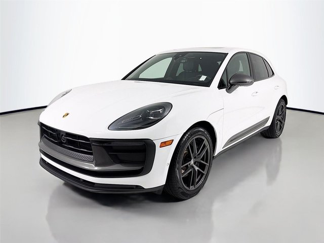 2023 Porsche Macan T