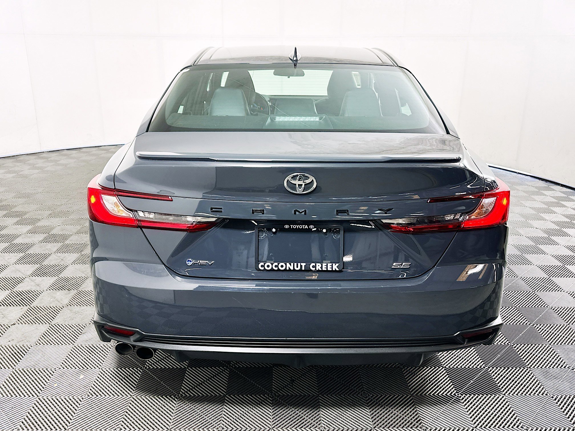 Used 2025 Underground Toyota SE image 3