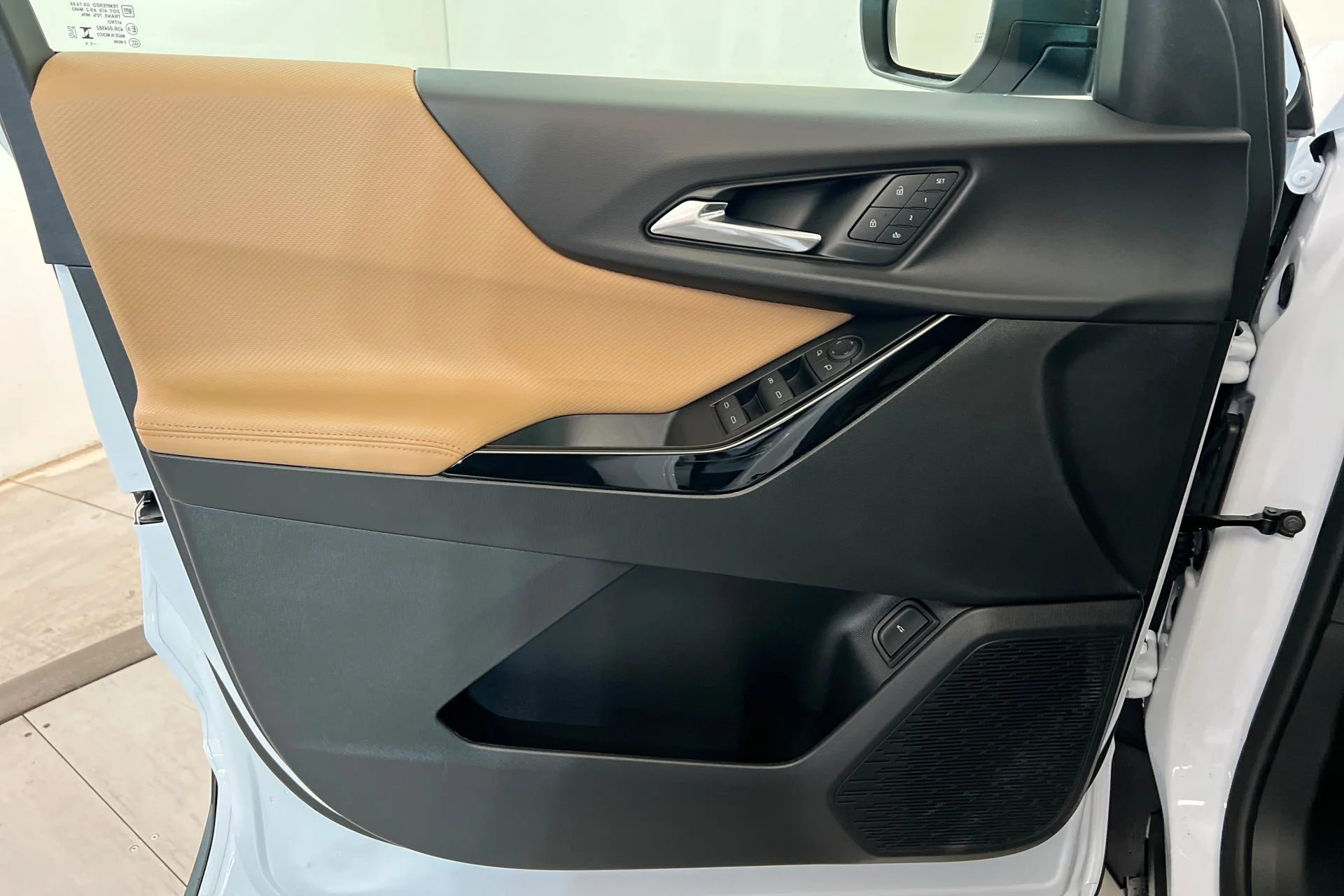 2027 Chevrolet Equinox ACTIV - Photo 14