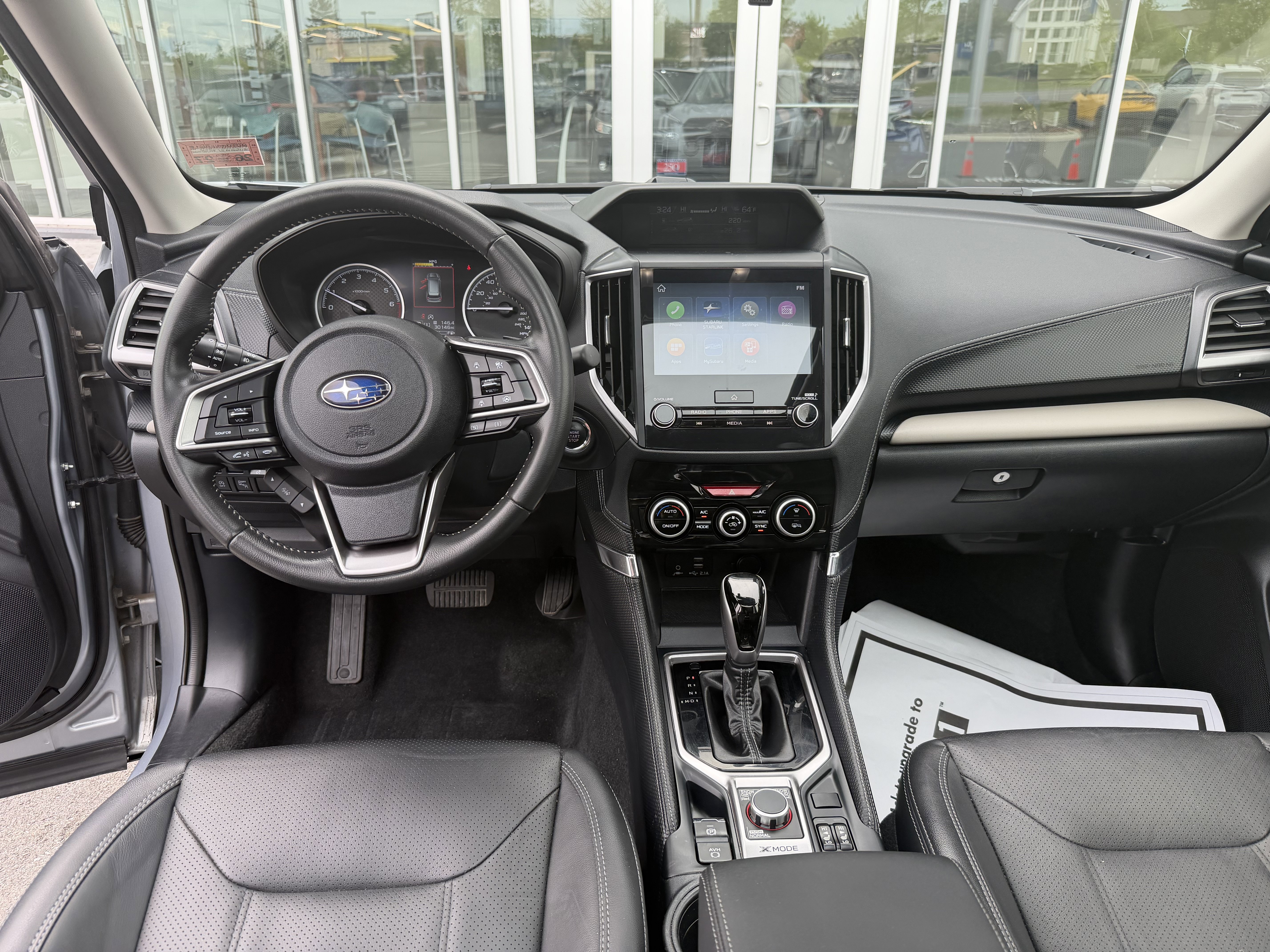 Used 2024 Ice Silver Metallic Subaru Limited image 10