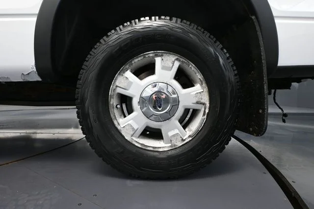 Used 2014 White Ford XLT image 11