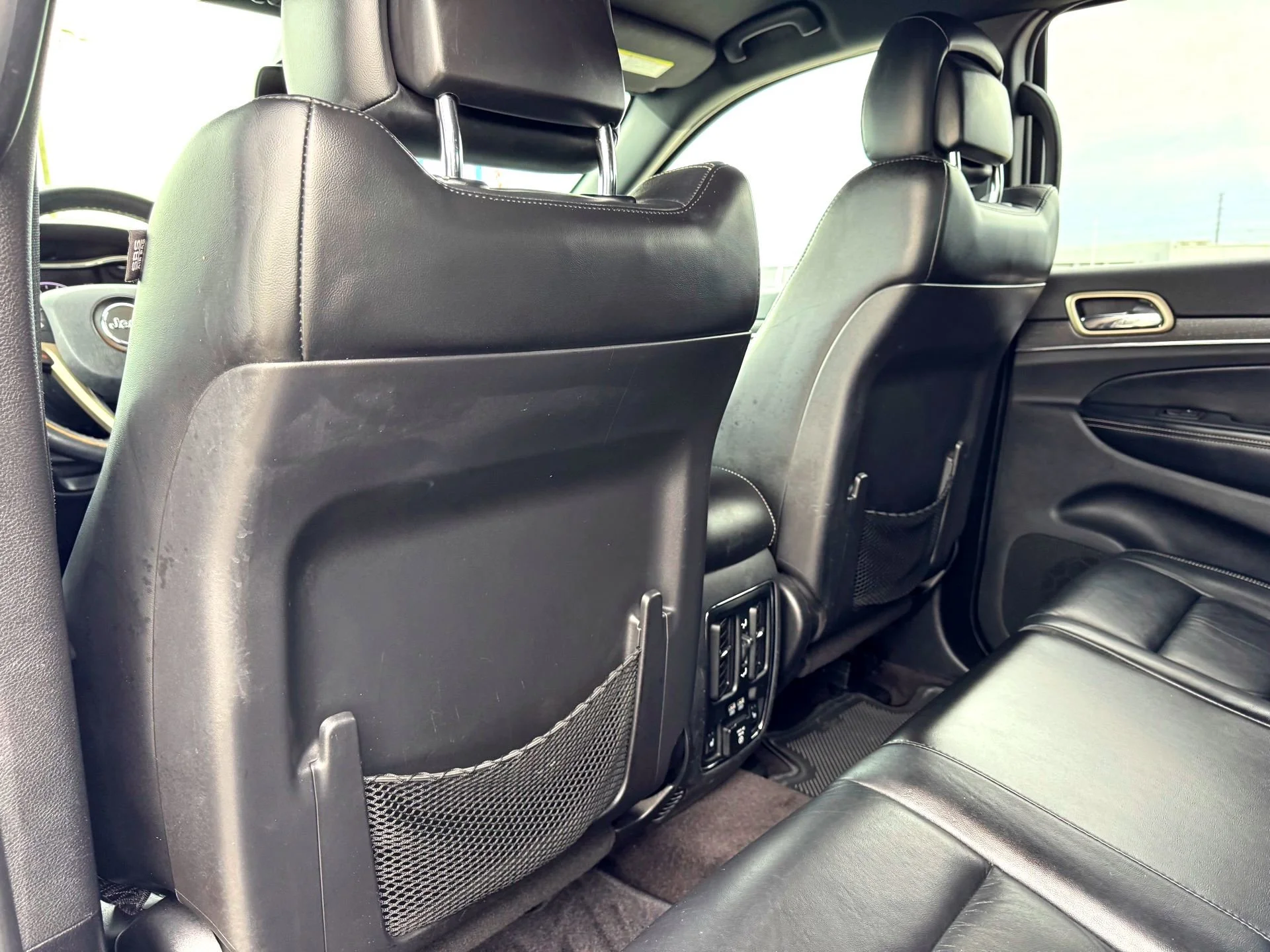Used 2016 Bright White Clearcoat Jeep Limited image 18