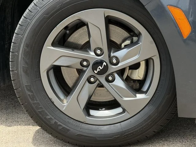 Used 2023 Gray Kia LXS image 8