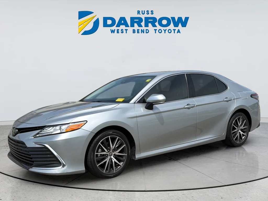 Used 2022 Silver Toyota XLE image 1